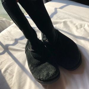 A pair of Xhilation boots size 8, black 5$